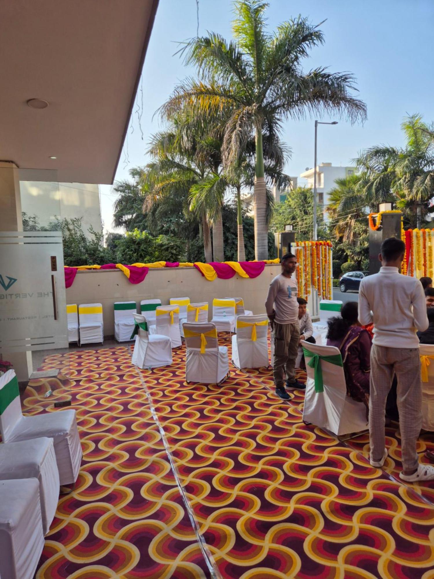 Hotel The Vertigo By Boom Rooms Νόιντα Εξωτερικό φωτογραφία