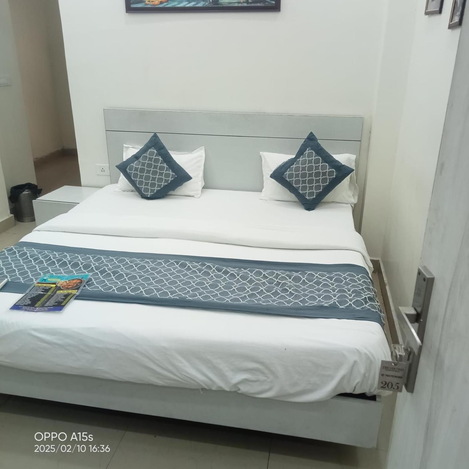 Hotel The Vertigo By Boom Rooms Νόιντα Εξωτερικό φωτογραφία