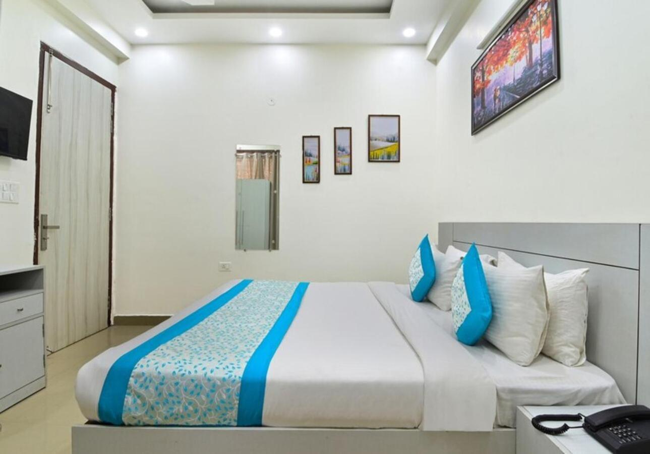 Hotel The Vertigo By Boom Rooms Νόιντα Εξωτερικό φωτογραφία